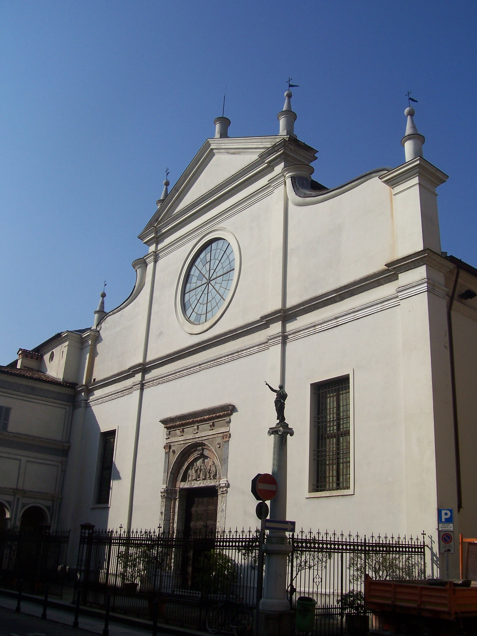 /Chiesa%20e%20Santuario%20Santa%20Maria%20delle%20Grazie