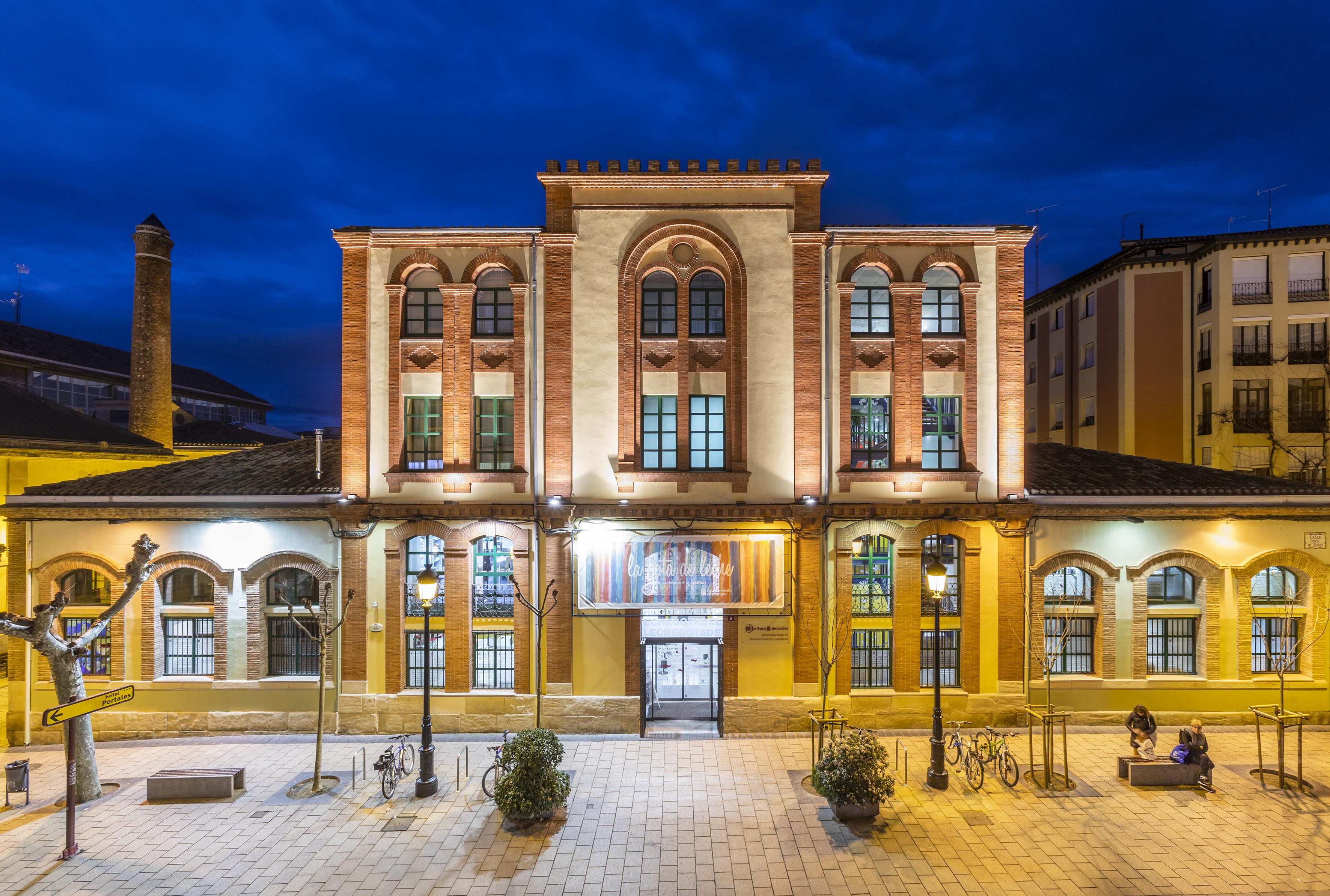 /Gota%20de%20Leche%20