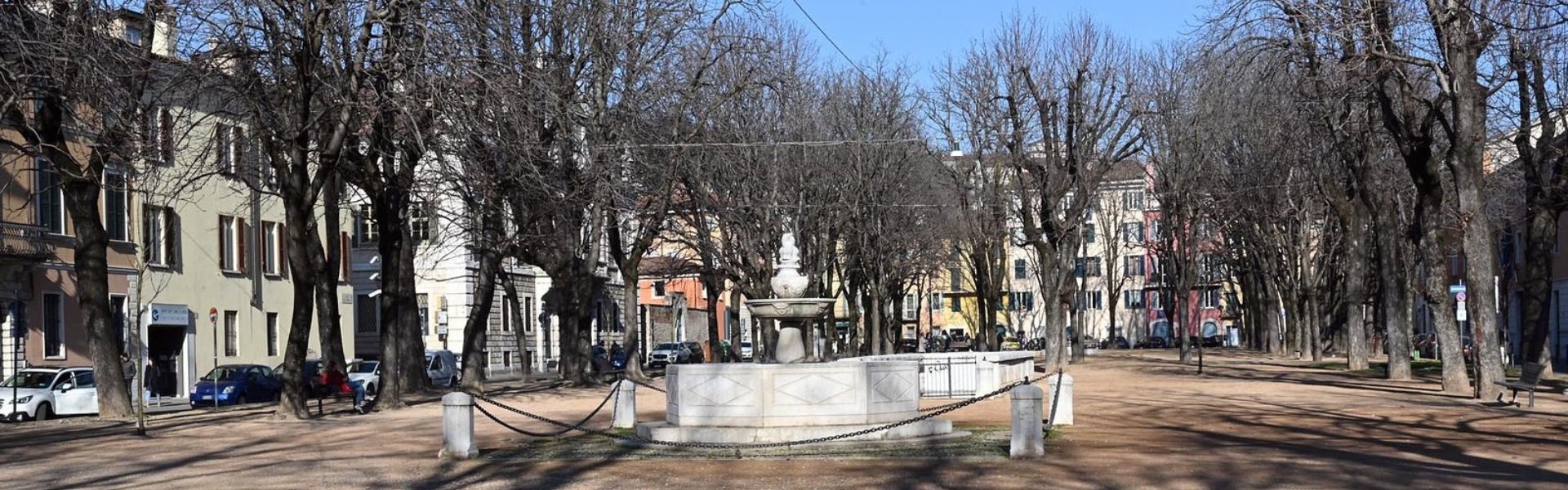 Ripiantumazione piazza Tebaldo Brusato