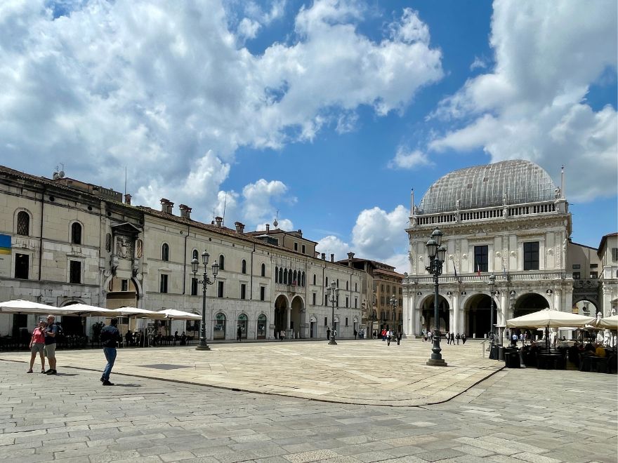 /Piazza%20della%20Loggia