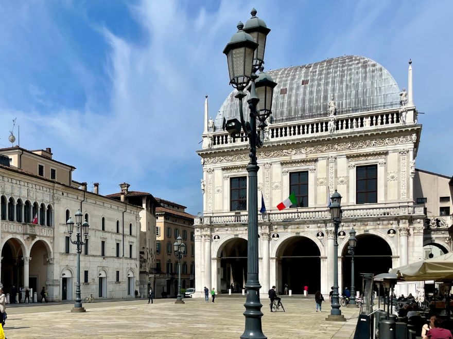 /Palazzo%20della%20Loggia%2007