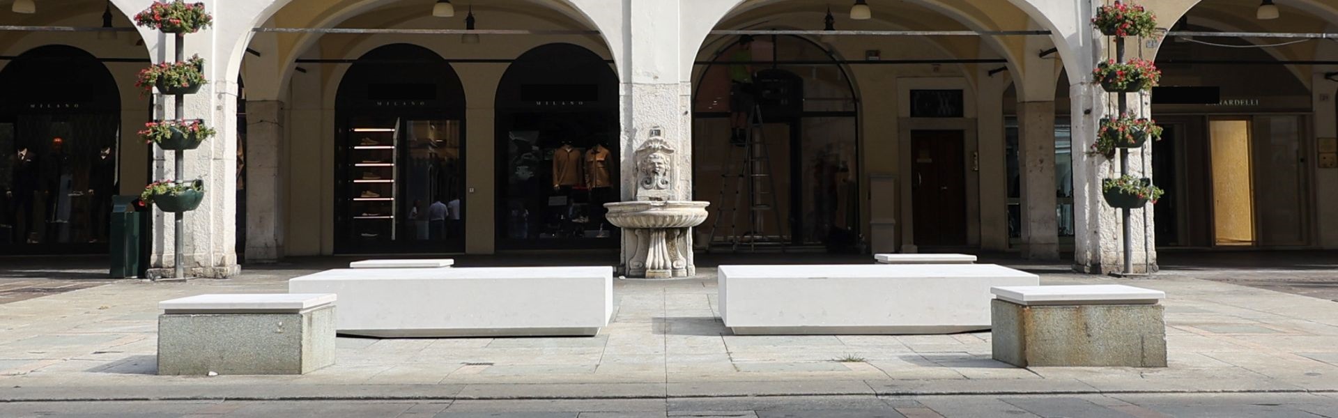 Nuovi arredi urbani Palestro Zanardelli